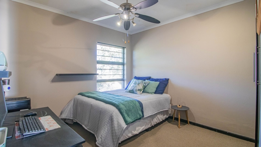4 Bedroom Property for Sale in Blue Bend Eastern Cape